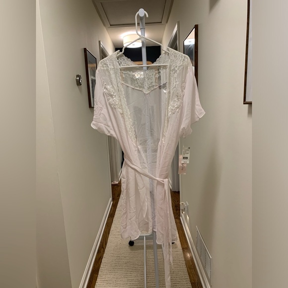 Linea Donatella Other - Linea Donatella pink robe - size L/XL